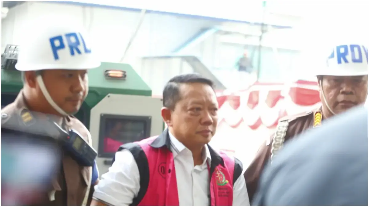 Tersangka kasus dugaan Tindak Pidana Pencucian Uang (TPPU) Febrie Adriansyah. (Foto : Jawapos.com)