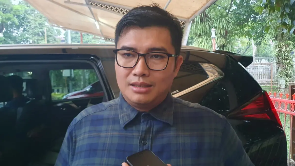 Ketua DPRD Kabupaten Bogor, Sastra Winara saat dimintai keterangan. Foto: Billy/Radar Bogor.