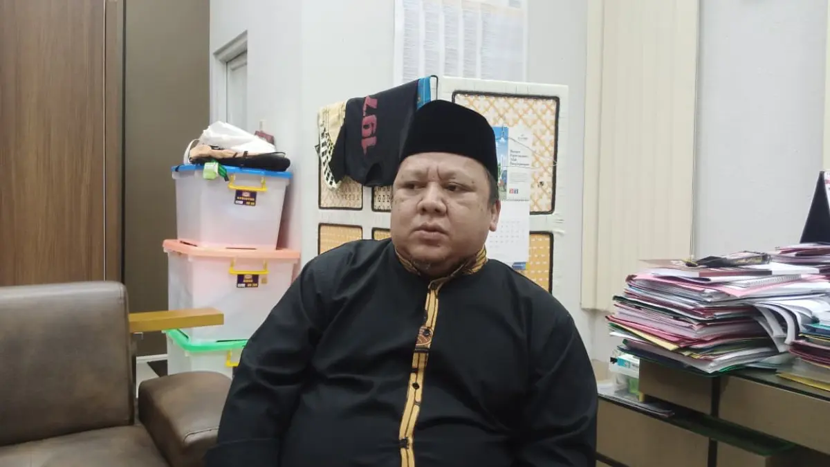Plt Kepala BPKAD Kabupaten Bogor, Achmad Wildan saat dimintai keterangan. Foto: Billy/Radar Bogor.