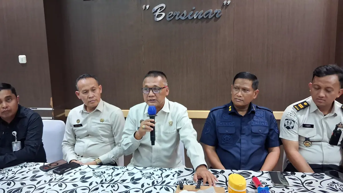 Kanwil Ditjenpas saat menyampaikan keterangan kepada wartawan, Kamis, 24 September 2026. (Muhammad Ali/Radar Bogor)