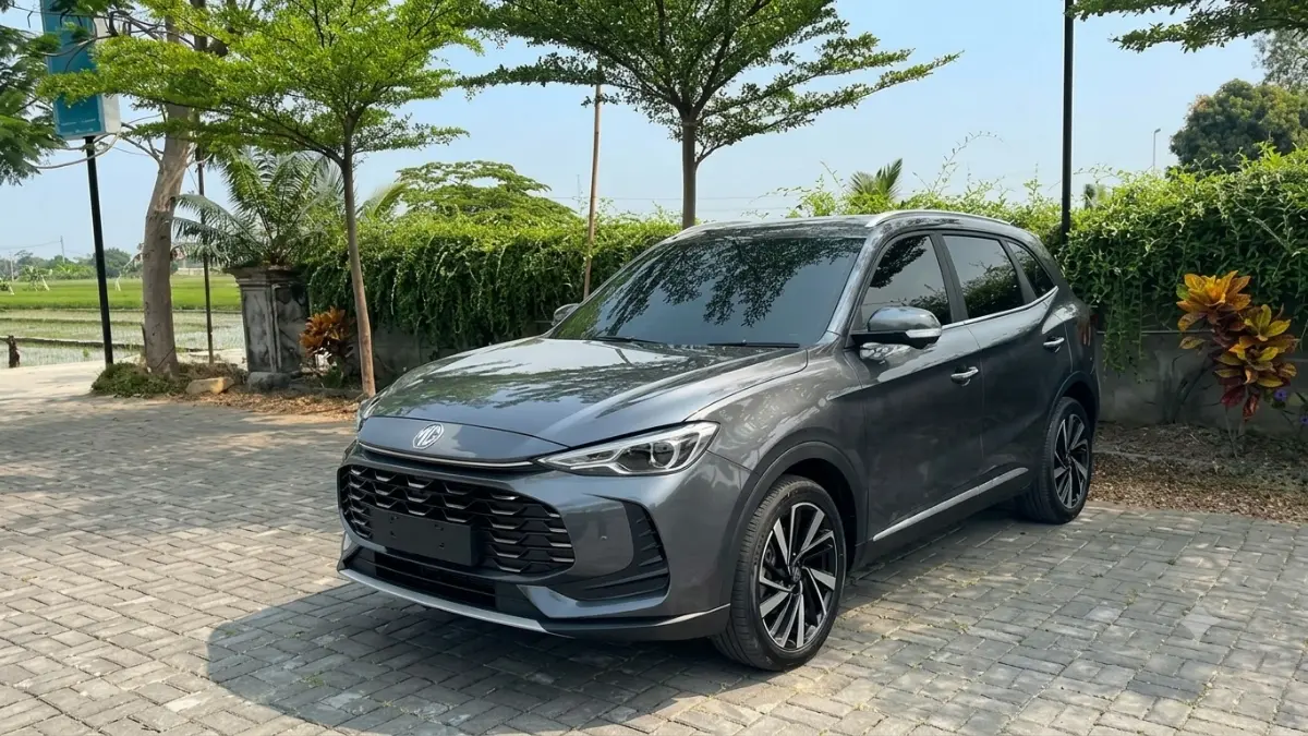 MG ZS Hybrid Plus (YouTube Ridwan Hanif)