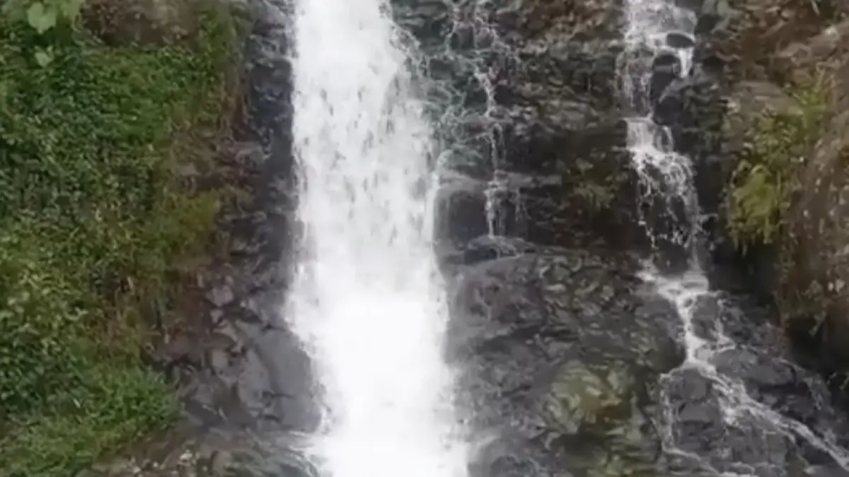 Ilustrasi Curug Cikoneng Bogor. (YouTube Agus Saaman Official)