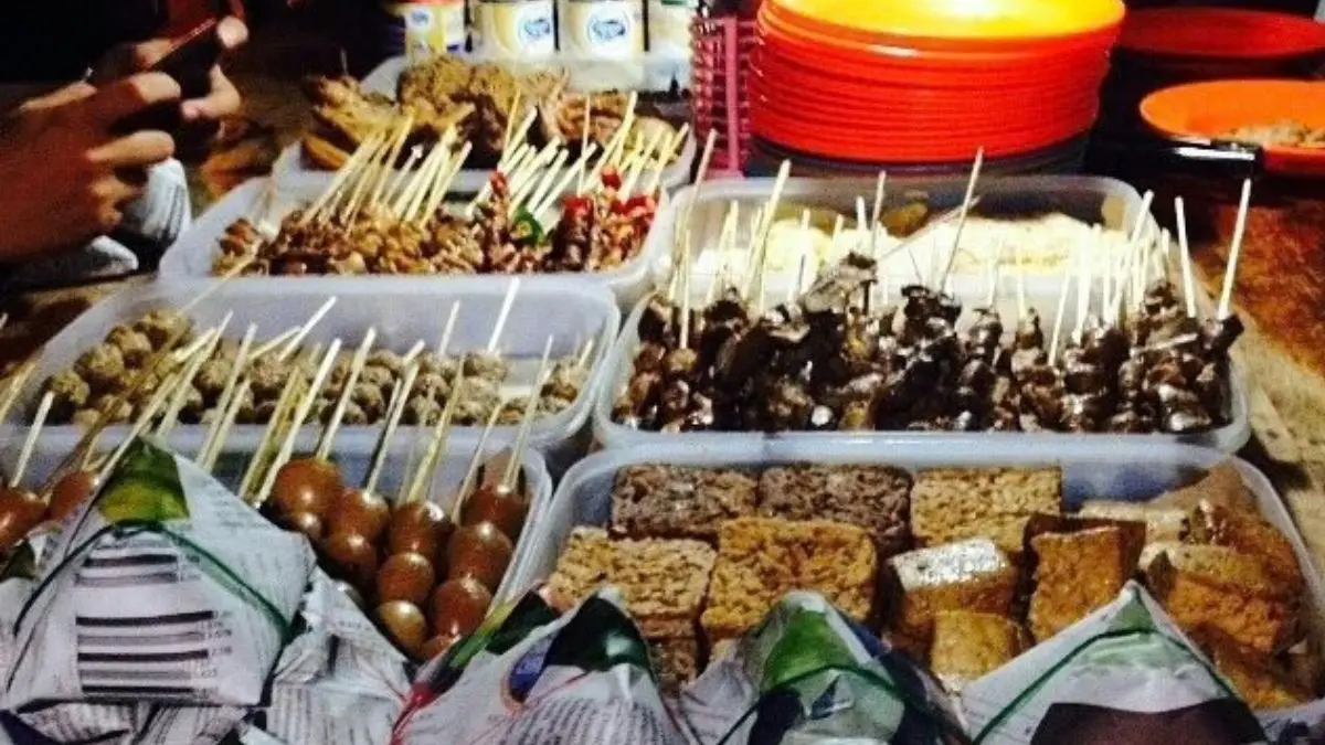 Angkringan di Bogor. (Instagram @angkringgnsabrina)