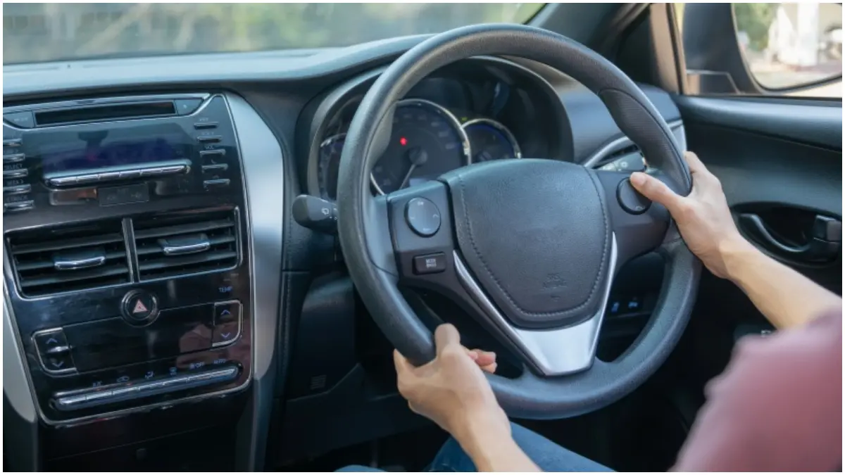 Ilustrasi kebiasaan mengemudi yang salah hingga membuat mobil cepat rusak. (Foto: Google)