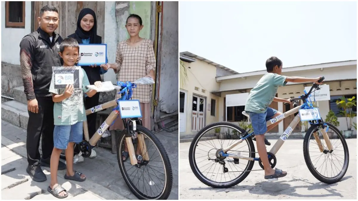 Mahesa, siswa kelas 6 SD Barunawati, Kota Semarang dengan sepeda dari BRI Peduli.