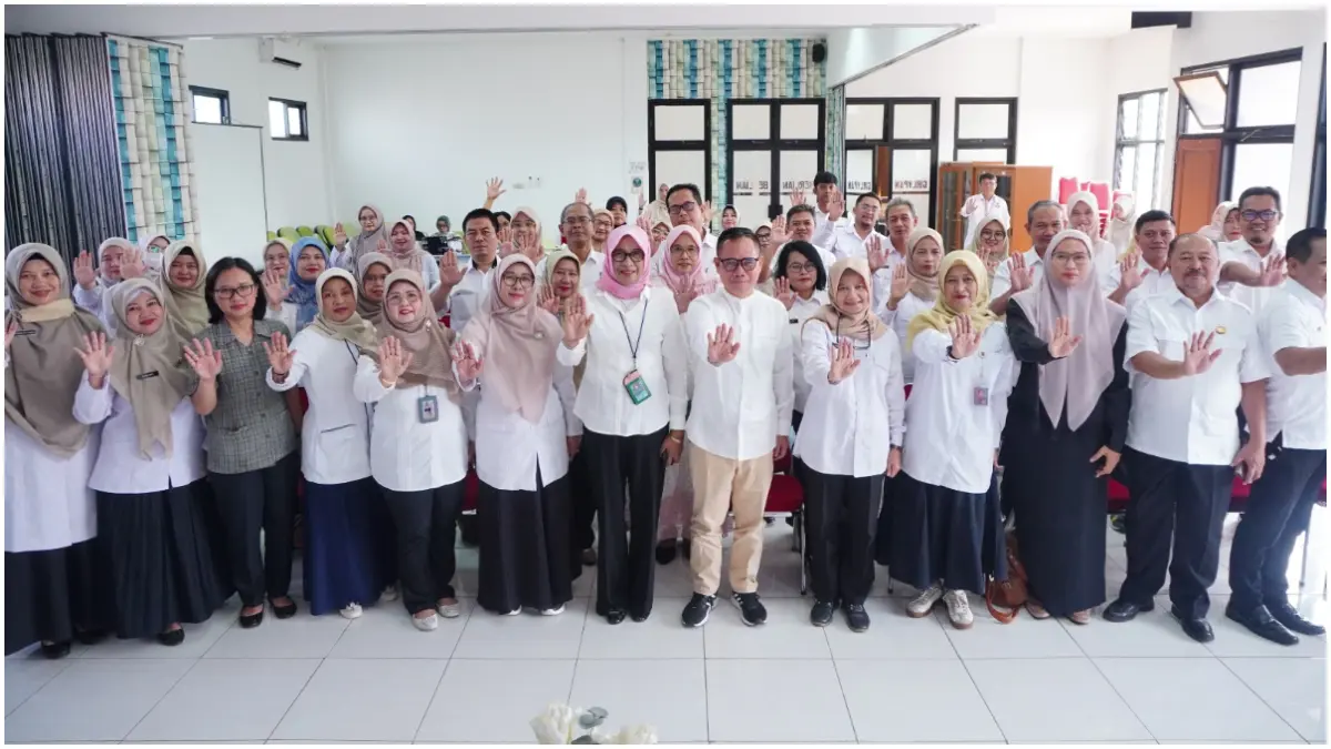 Sosialisasi Satuan Pendidikan Ramah Anak (SRA) di Kantor DP3A Kota Bogor yang digelar hybrid. (Foto : DP3A for Radar Bogor)
