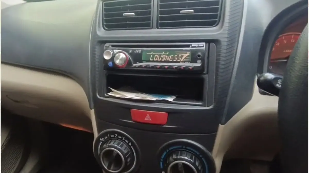 AC mobil yang tidak dingin (YouTube tips otomotif channel)