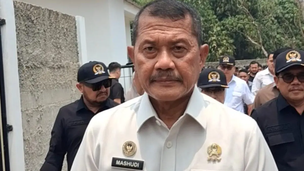 Mashudi sehari sebelum mengundurkan diri dari jabatannya saat mendampingi Komisi XIII saat melakukan pengecekan ke Lapas Kelas IIA Cibinong, Rabu, 30 September 2026. (Muhammad Ali/Radar Bogor)