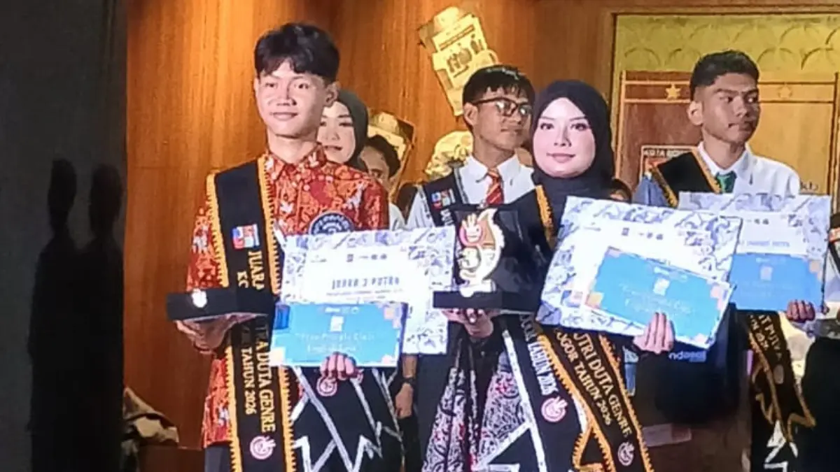 M. Fadillah Rahman (kiri) saat menjadi duta genre. (Dok. M. Fadillah)