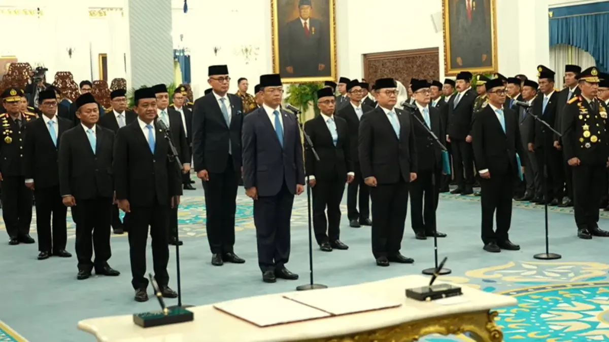 Pelantikan dan pengucapan sumpah pejabat negara di Istana Negara, 1 Oktober 2026.