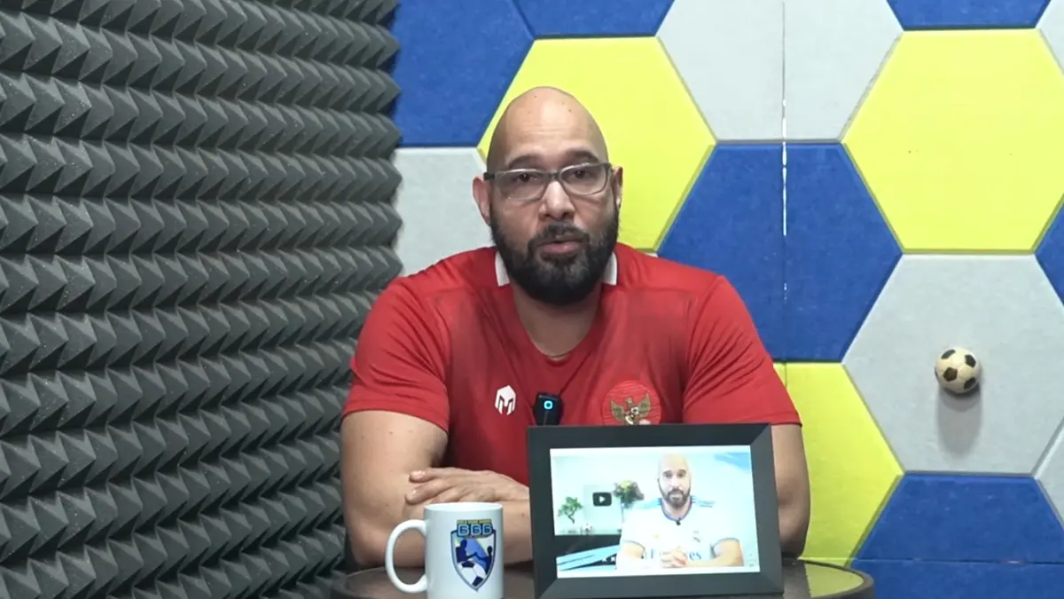 Bung Binder, pengamat sepak bola (Youtube Bola Bung Binder)