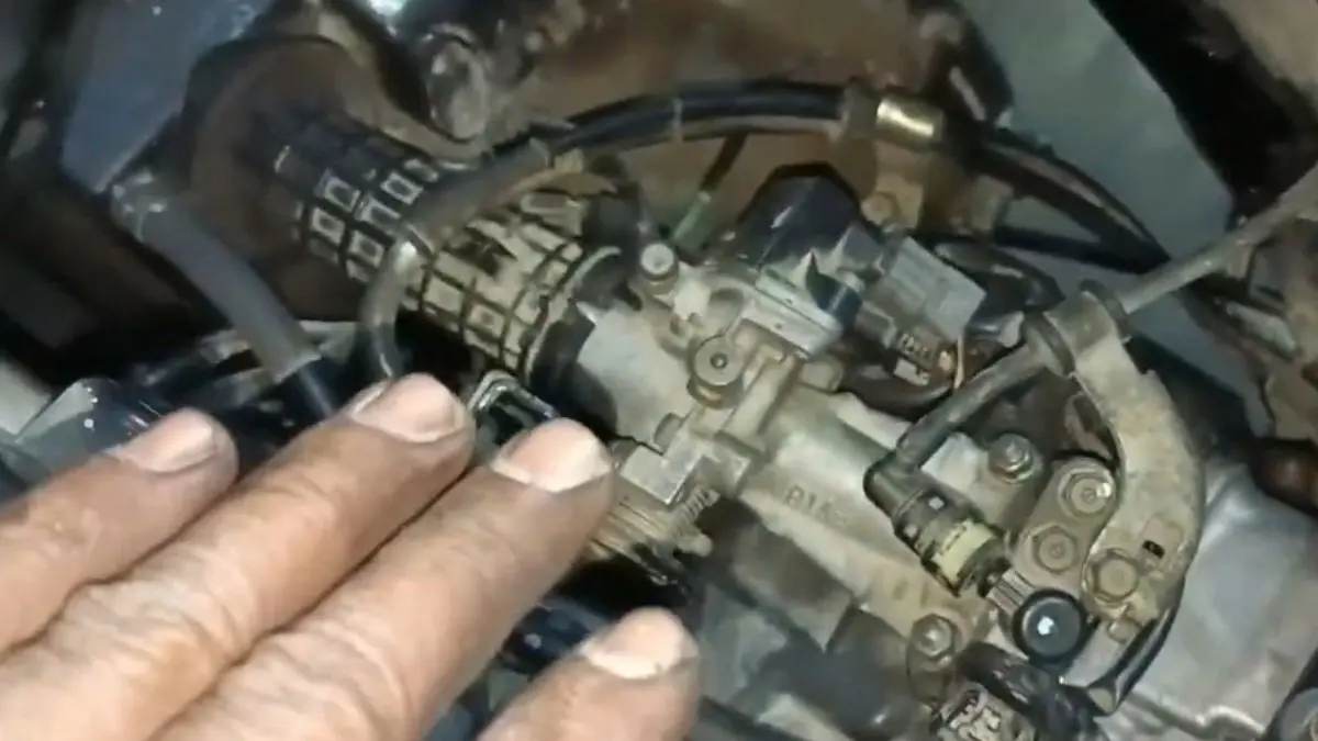 Perbaikan Honda beat susah di starter ( YouTube Silaban channel)