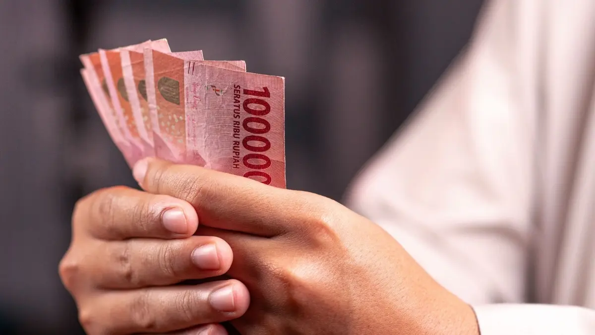 Ilustrasi pencairan dana bansos PKH (Pexels/Defrino Maasy)