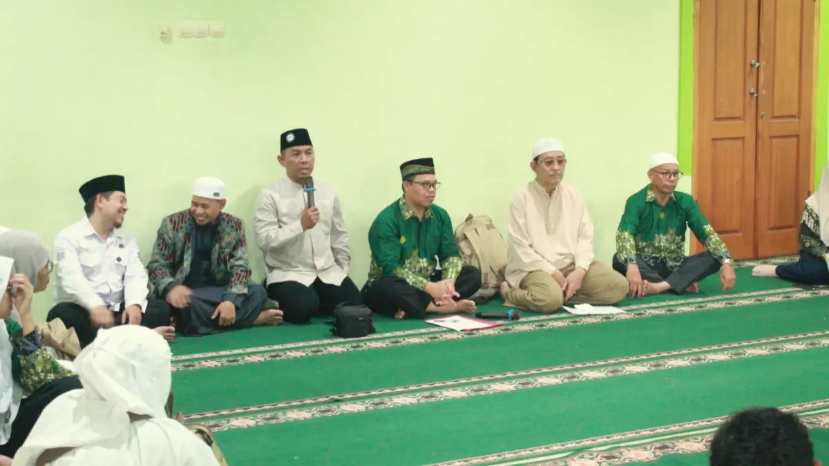 Ketua PDM Kabupaten Bogor, Ahmad Yani saat pelepasan jamaah di UMBARA, Rabu (7/10/2026).