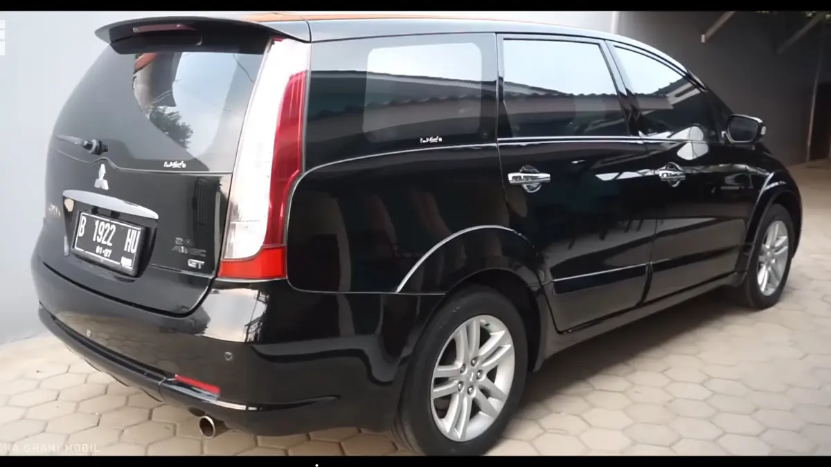 Mobil Mitsubishi Grandis (YouTube Wahyu Ekoo)