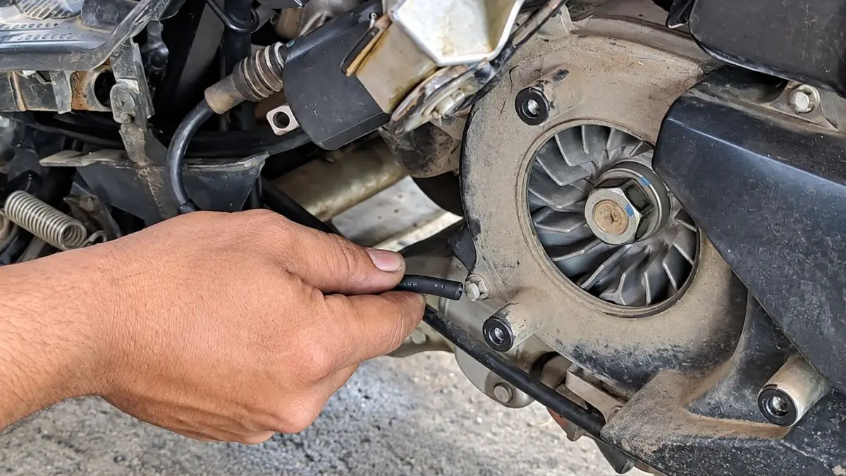 Pengecekan koil motor (YouTube Sifles tutor)