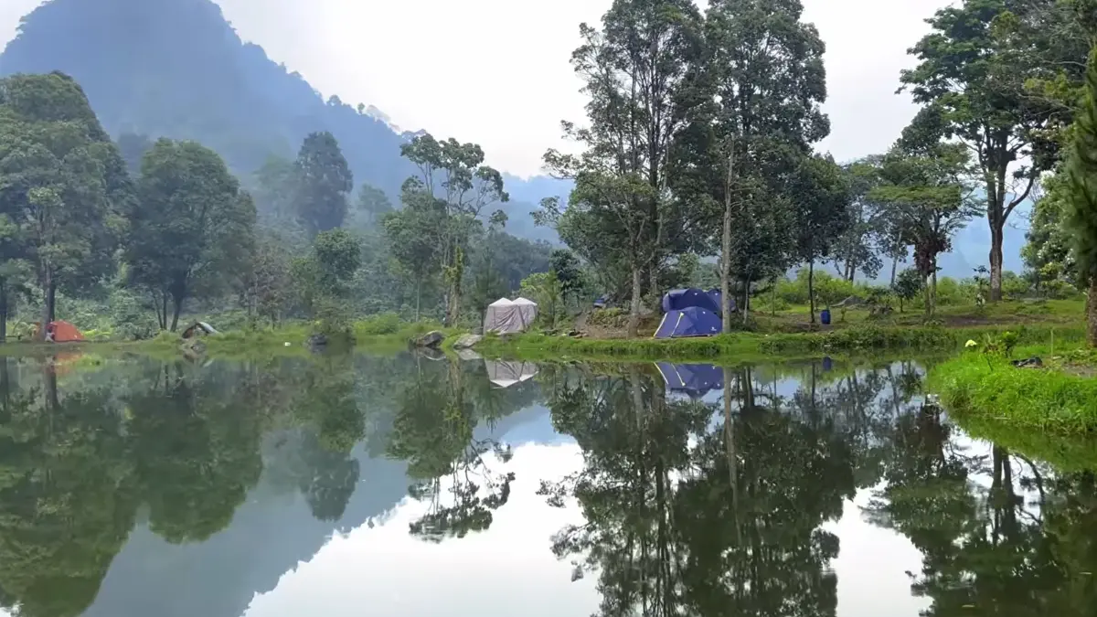 Camping di Situ Rawa Kembar (YouTube Opal Raufal)