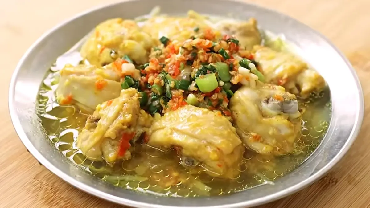 Resep Ayam kukus pedas (YouTube Devina Hermawan)