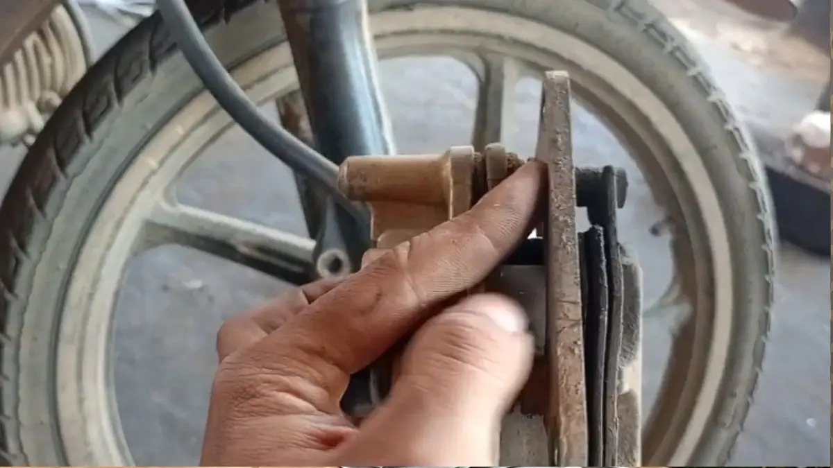 Perbaikan rumah kaliper pada sistem pengereman (YouTube Pelosok Garage)