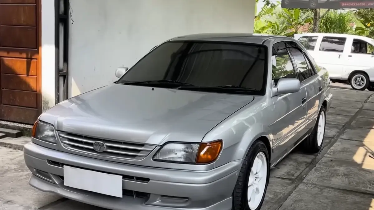 Mobil Toyota Soluna (YouTube Mas Vend)