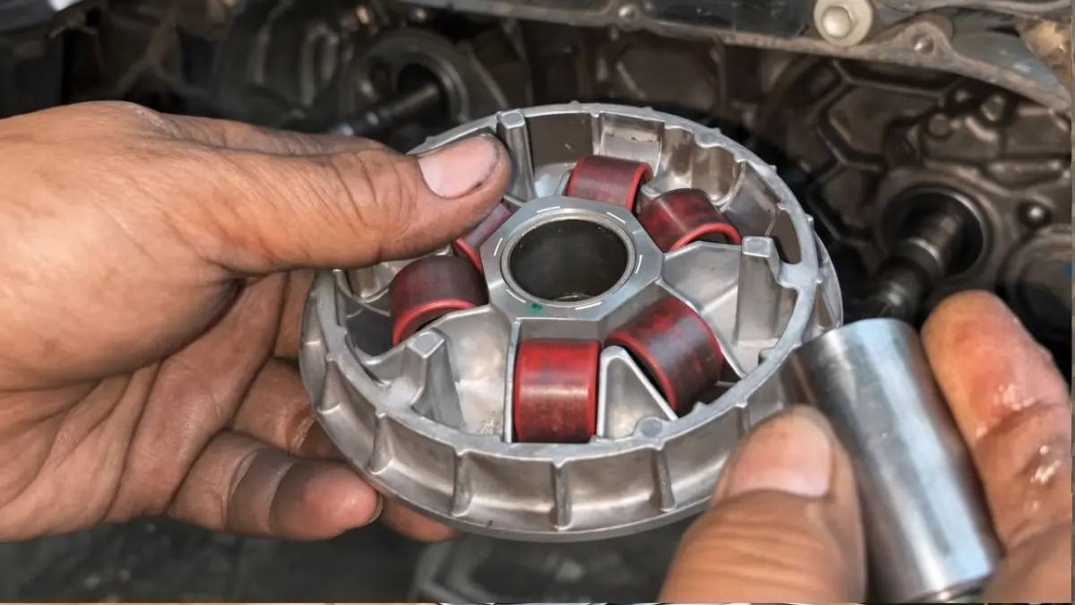Perawatan roller CVT (YouTube rumput teki channel)