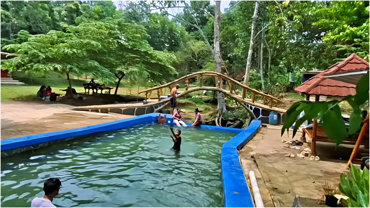 Wisata alam Mata Air Cipondok (YouTube Plesiran asik)
