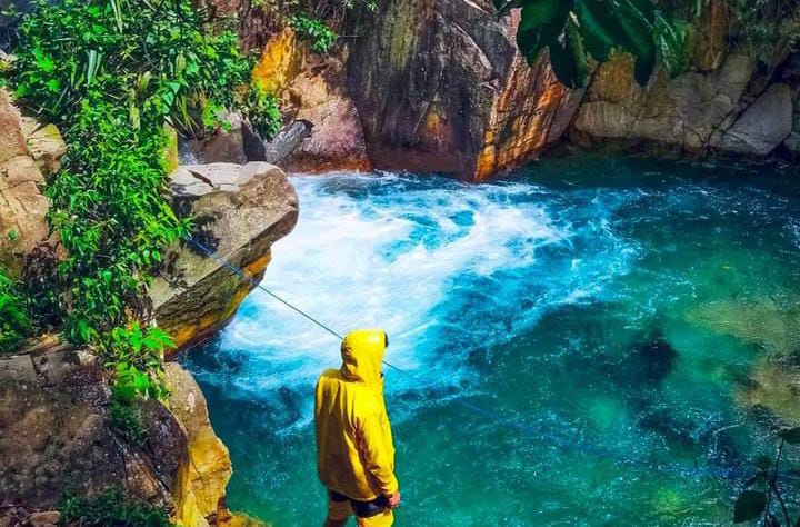Curug Cibeliung yang berada di Desa Cibadak, Kecamatan Sukamakmur, Kabupaten Bogor, Jawa Barat.
