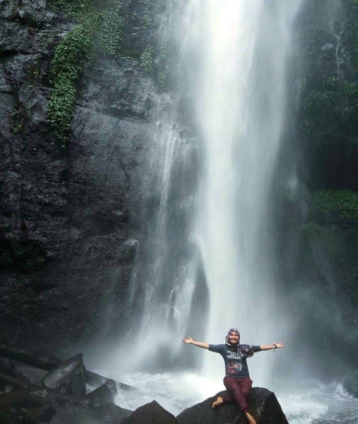 Curug Cibeureum Sukabumi.