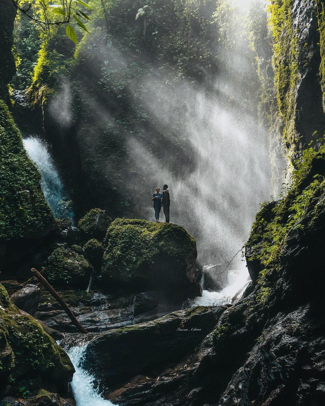 Curug Walet yang terletak di Desa Ciasihan, Kecamatan Pamijahan, Kabupaten Bogor, Jawa Barat.