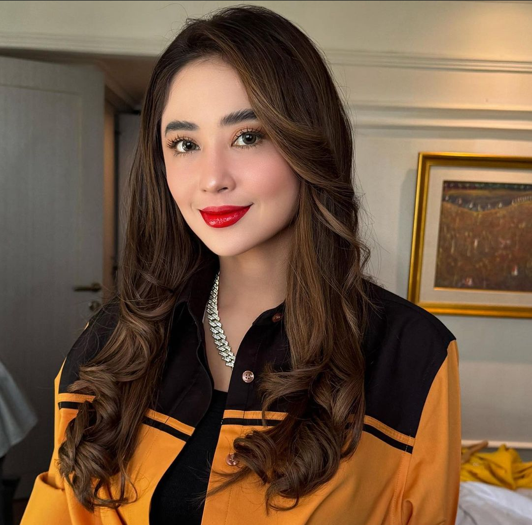 Tak Ada Kapoknya Dewi Persik Kini Berselisih Dengan Sahabatnya (sumtber: IG @dewiperssik9)
