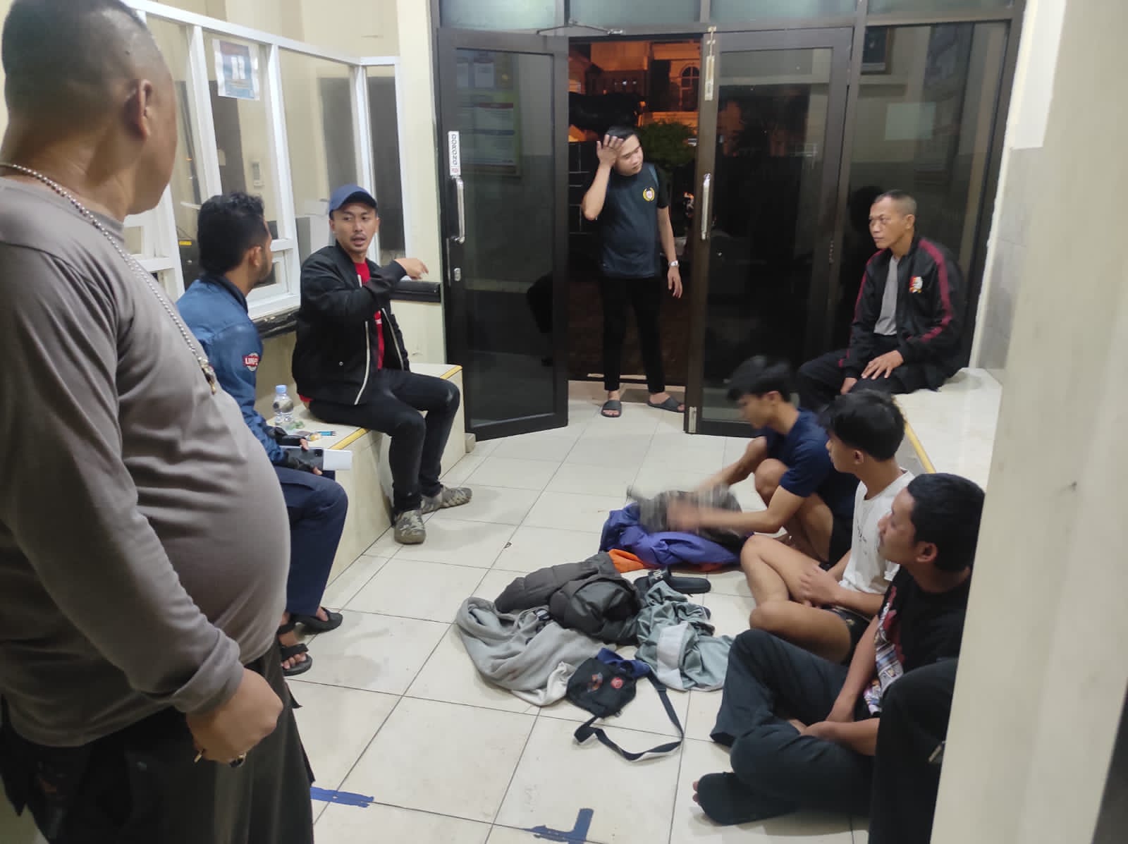 Satreskrim Polresta Bogor Kota menggagalkan aksi tawuran di Jalan Merdeka depan Gang Muha, Kecamatan Bogor Barat, Kota Bogor pada Minggu, (14/1/2024).