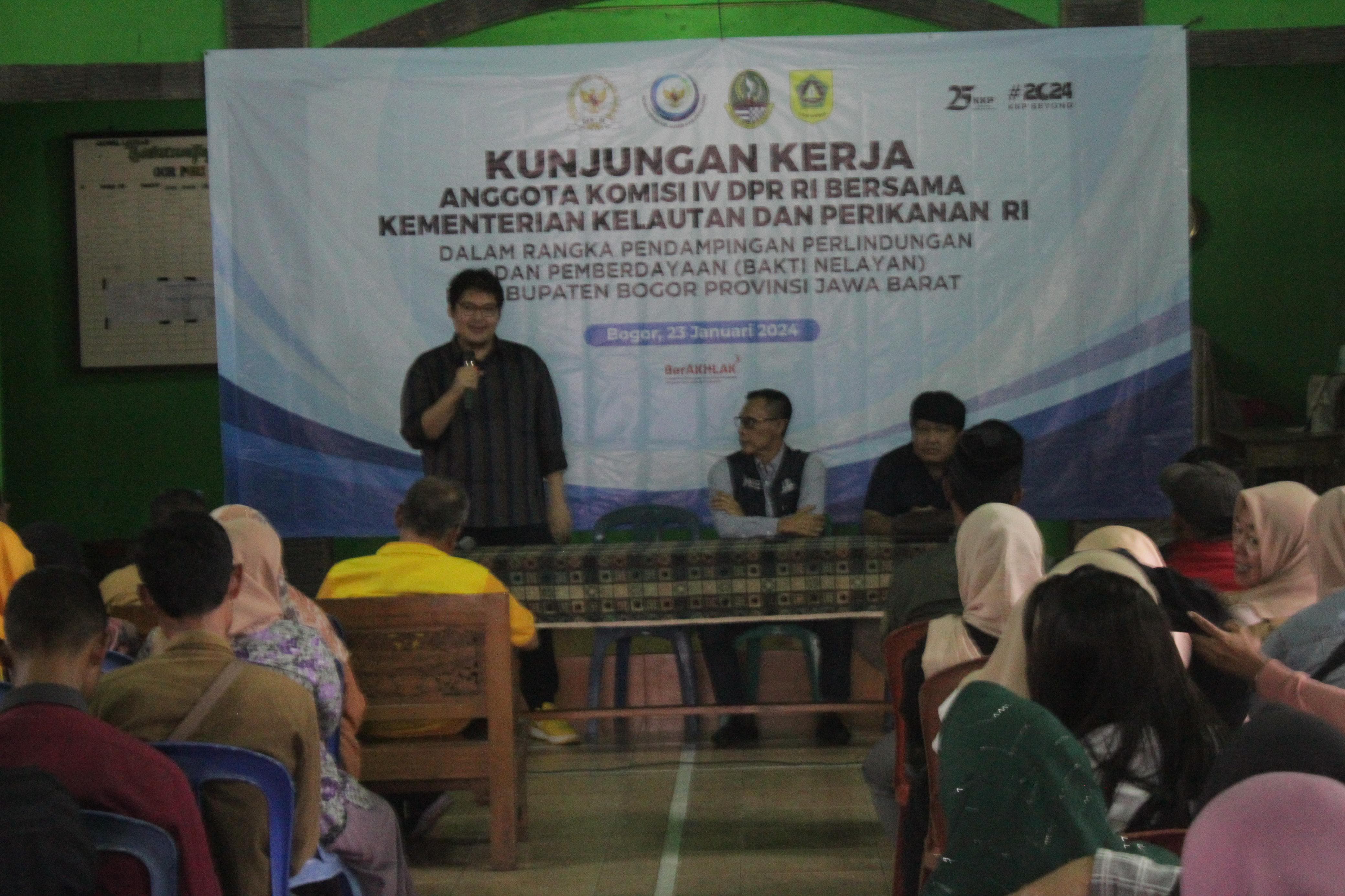 Ravindra Airlangga melakukan kunjungan di Kecamatan Pamijahan. (IST)