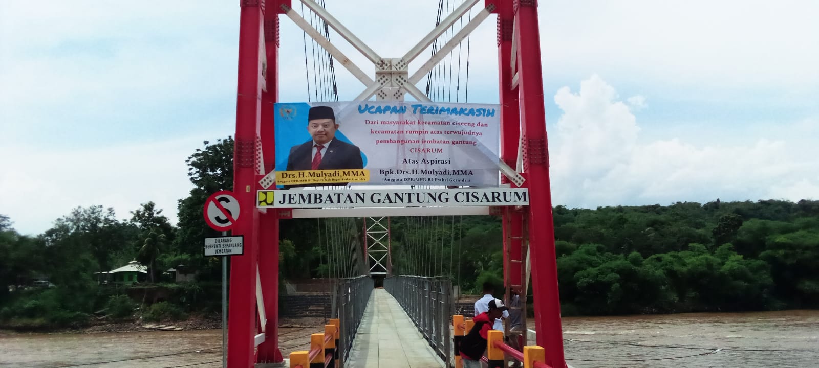 Jembatan Cisarum jadi akses baru warga Desa Cibeuteung Muara, Kecamatan Ciseeng dan Desa Rumpin, Kecamatan Rumpin.