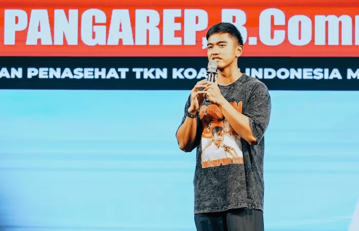 Kaesang mengomentari mundurnya Mahfud MD sebagai Menko Polhukam.