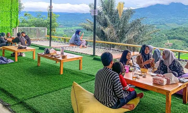 Nulam Grilled and Coffee Bogor.