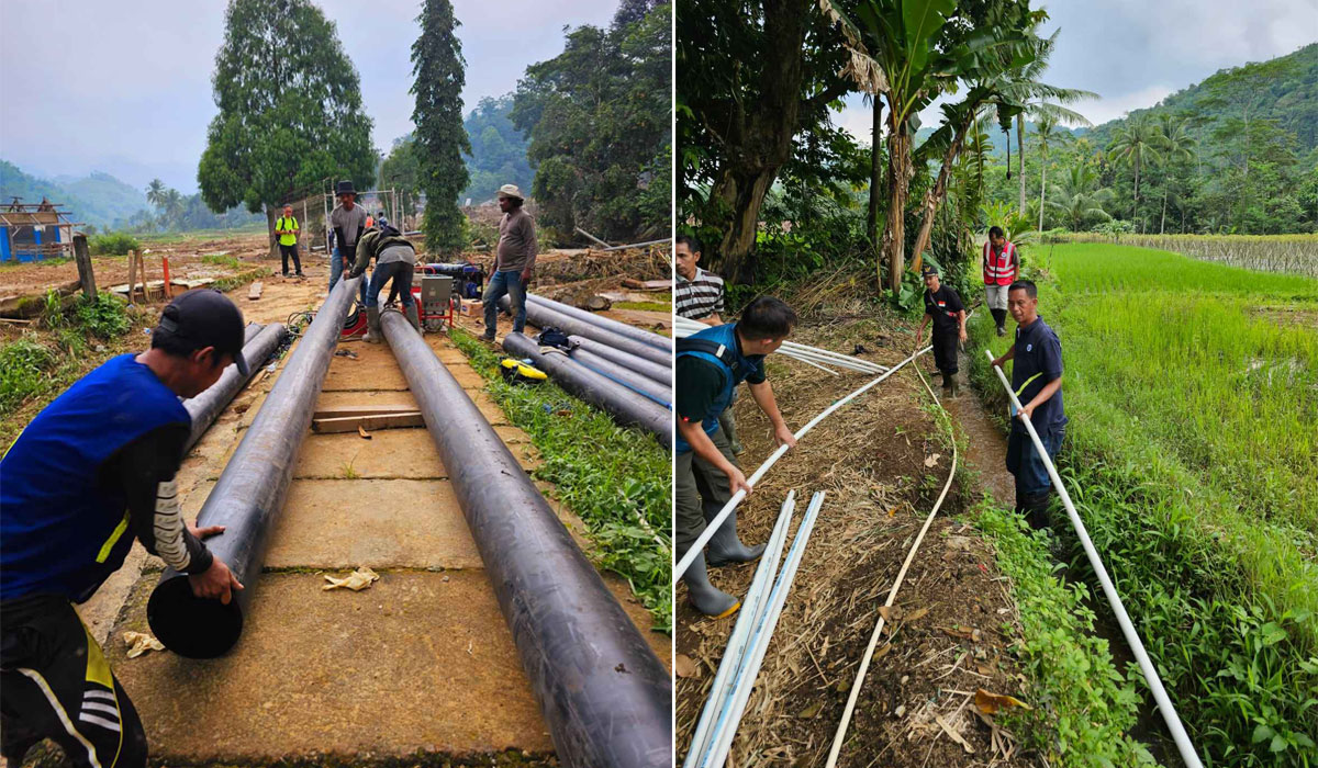 Pemasangan pipa PDAM Tirta Rangga untuk mengalirkan air dari sumber satu Pabrik AQUA Subang.