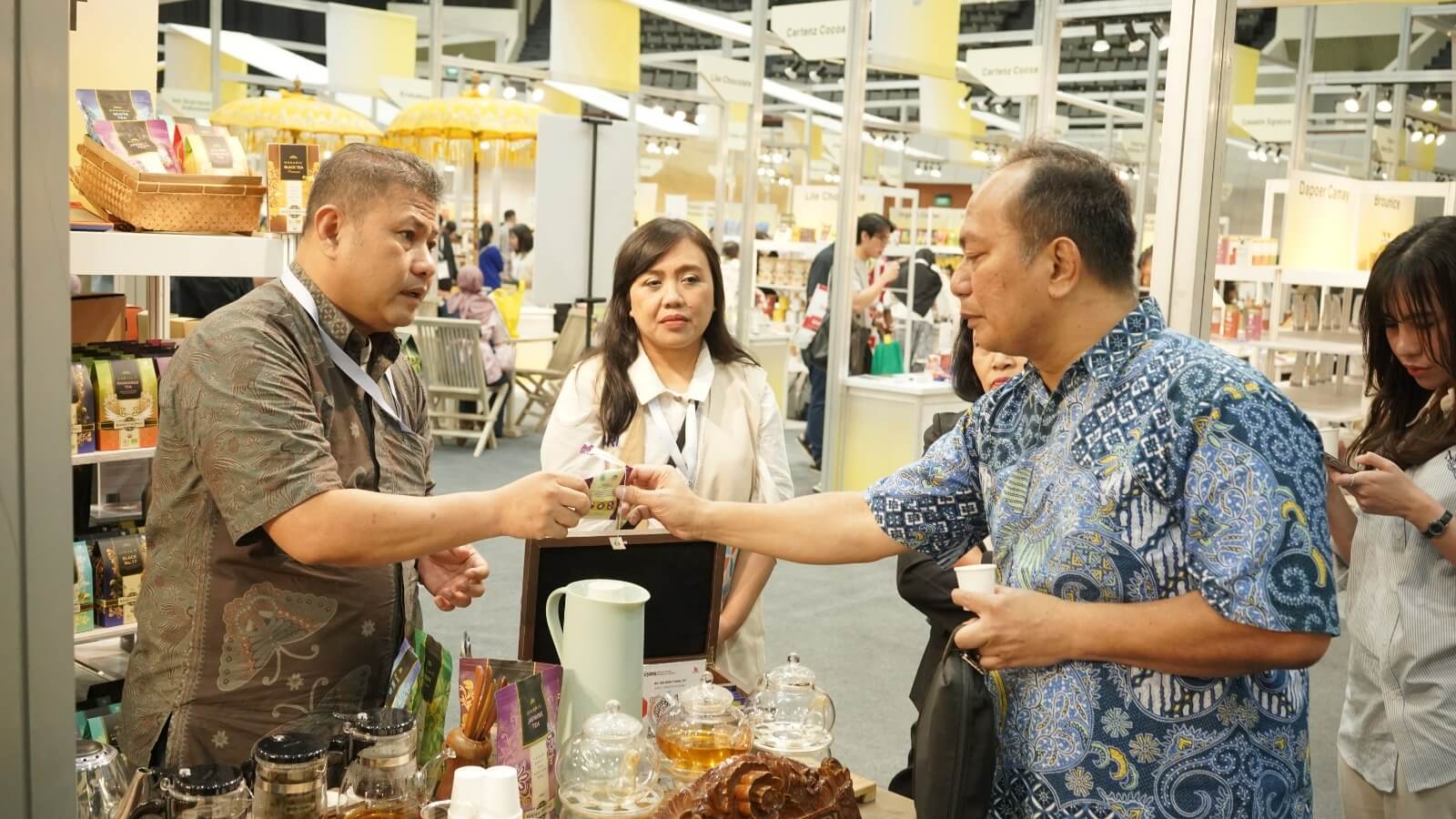 UMKM EXPO(RT) BRILIANPRENEUR 2023 dari BRI menjadi sarana bagi Bankitwangi, brand teh organik premium asal Ciwidey, untuk dikenal pasar secara luas.