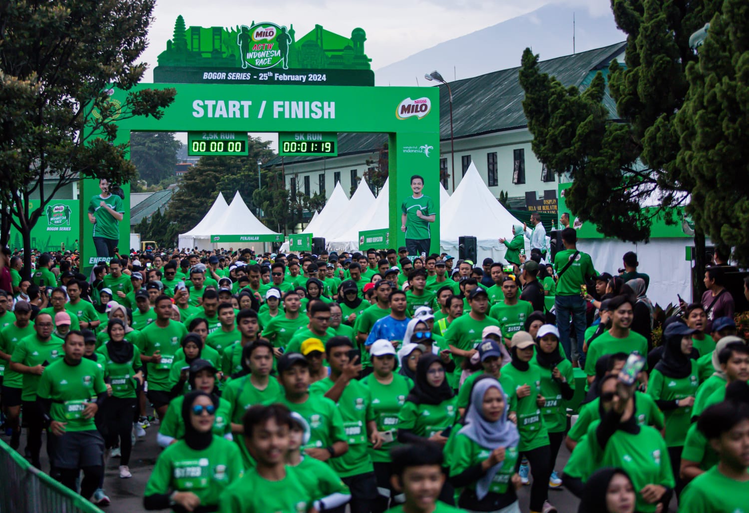 Sebanyak 3.000 pelari mengikuti Road to MILO ACTIV Indonesia Race 2024 Bogor Series di Lapangan Zeni Angkatan Darat Bogor, pada Minggu (25/2/2024).