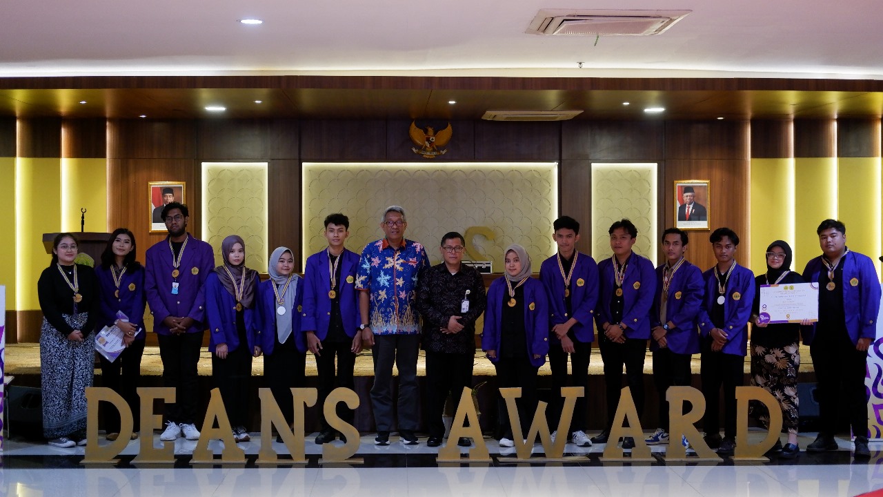 Fakultas Ekonomi dan Bisnis (FEB) Universitas Pakuan sukses menggelar event tahunan bernama Dean’s Award, yang merupakan ajang penghargaan bergengsi bagi para mahasiswa berprestasi, Kamis (22/2/2023).