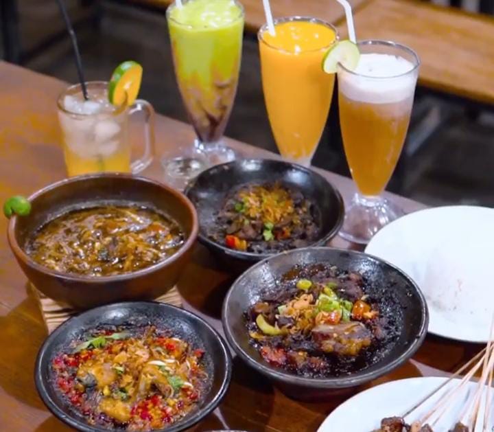 RM Iga Si Kembar di Jalan Achmad Yani No.20, dekat Air Mancur, Kota Bogor.