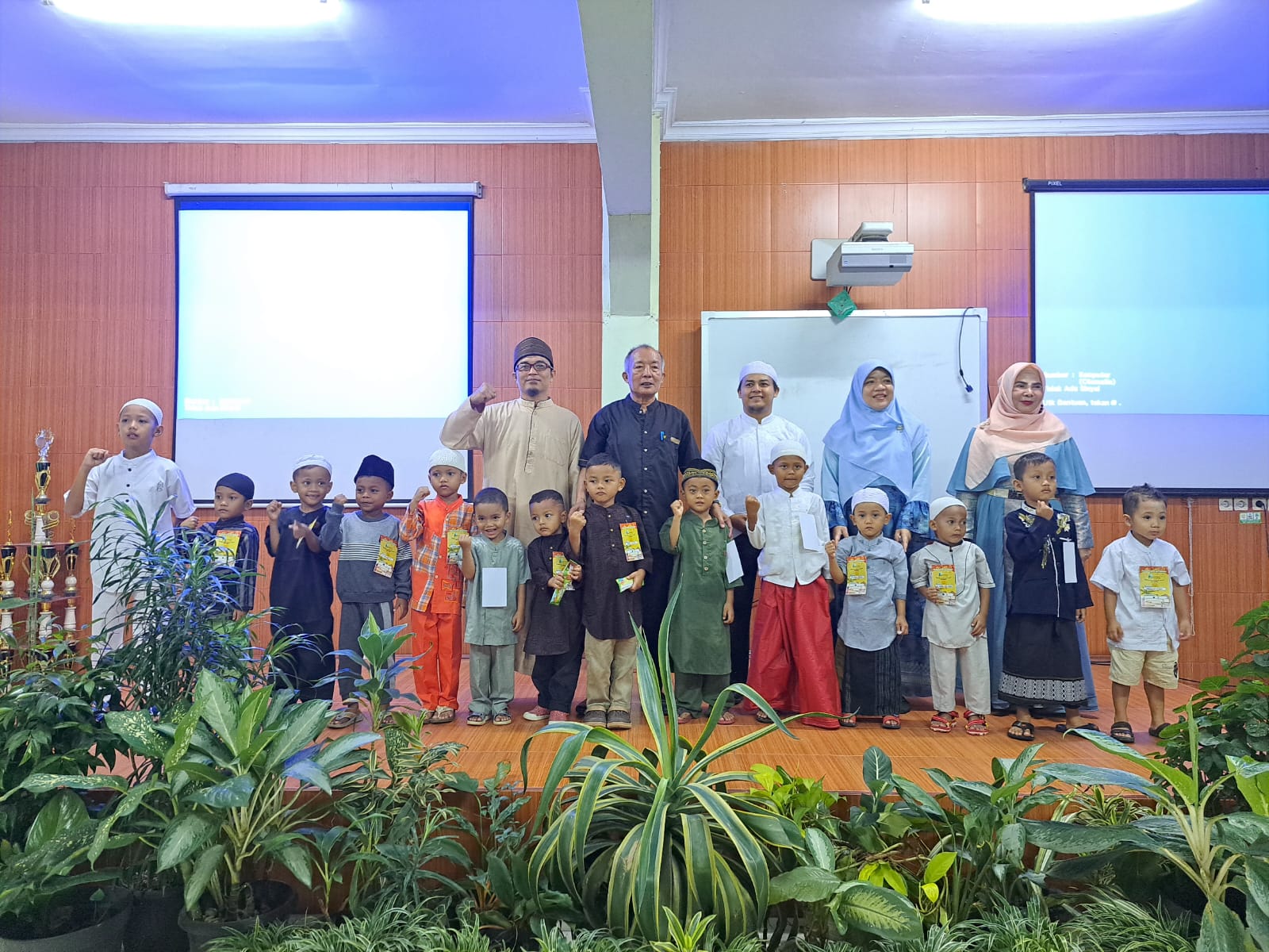SMAN 5 Kota Bogor (Smanli) kembali menggelar acara rutin tahunannya yakni Symphony On Islamic Contest and Tabligh (Sirah 5) pada Senin (19/2/2024).﻿ REKA/RADAR BOGOR