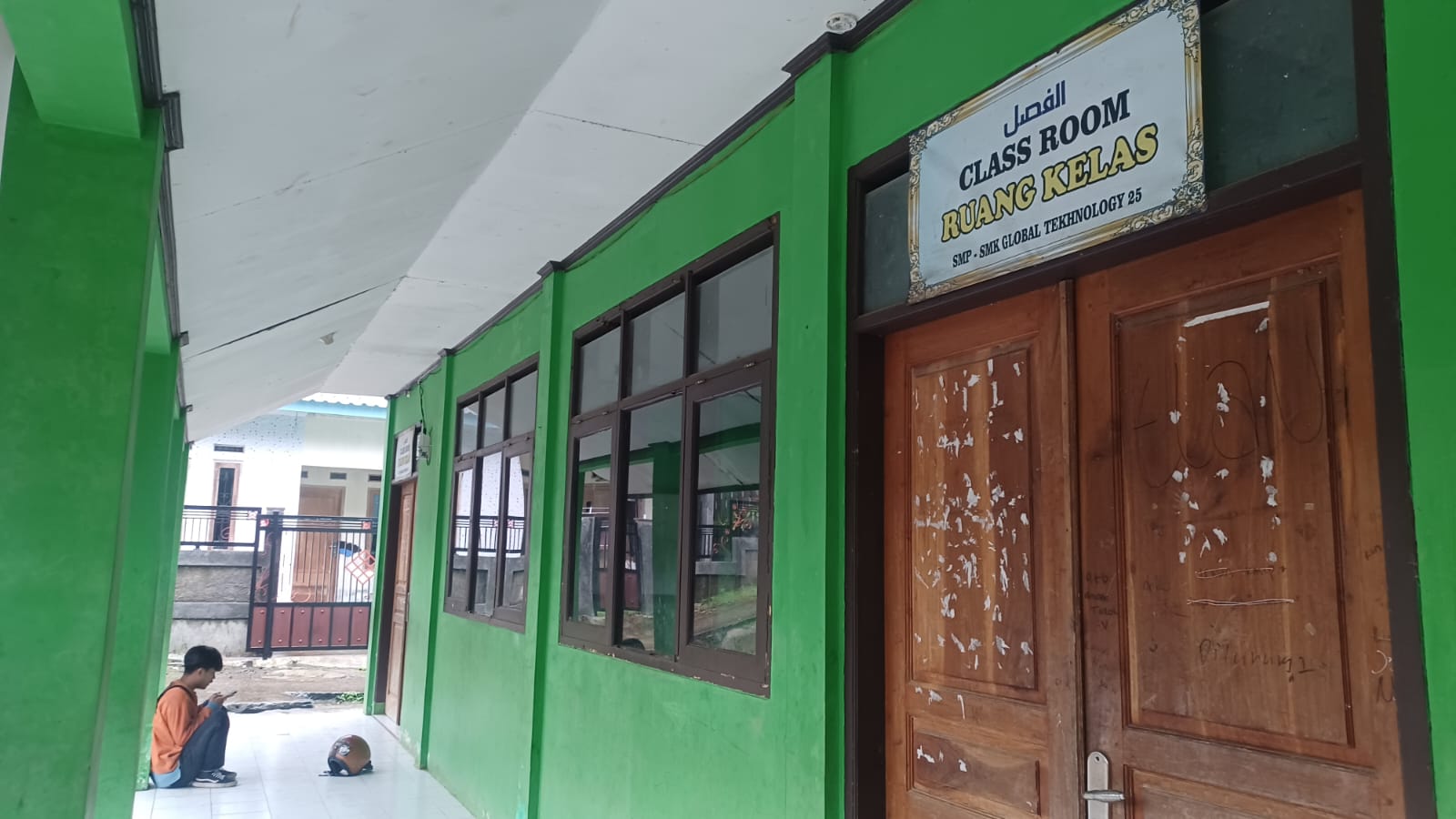 Penampakan sekolah swasta yang diduga melakukan KBM fiktif di Kabupaten Bogor.