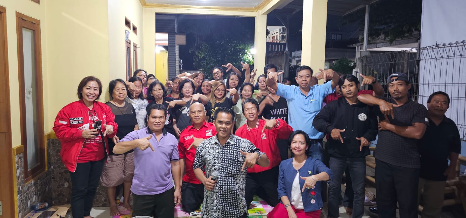 Caleg DPR-RI Abdi Khalik Ginting menuntaskan minggu terakhir kampanye dengan menyambangi sejumlah desa di berbagai kecamatan. Di antaranya di Tajurhalang, Ciawi, Gunung Sindur, dan Kemang