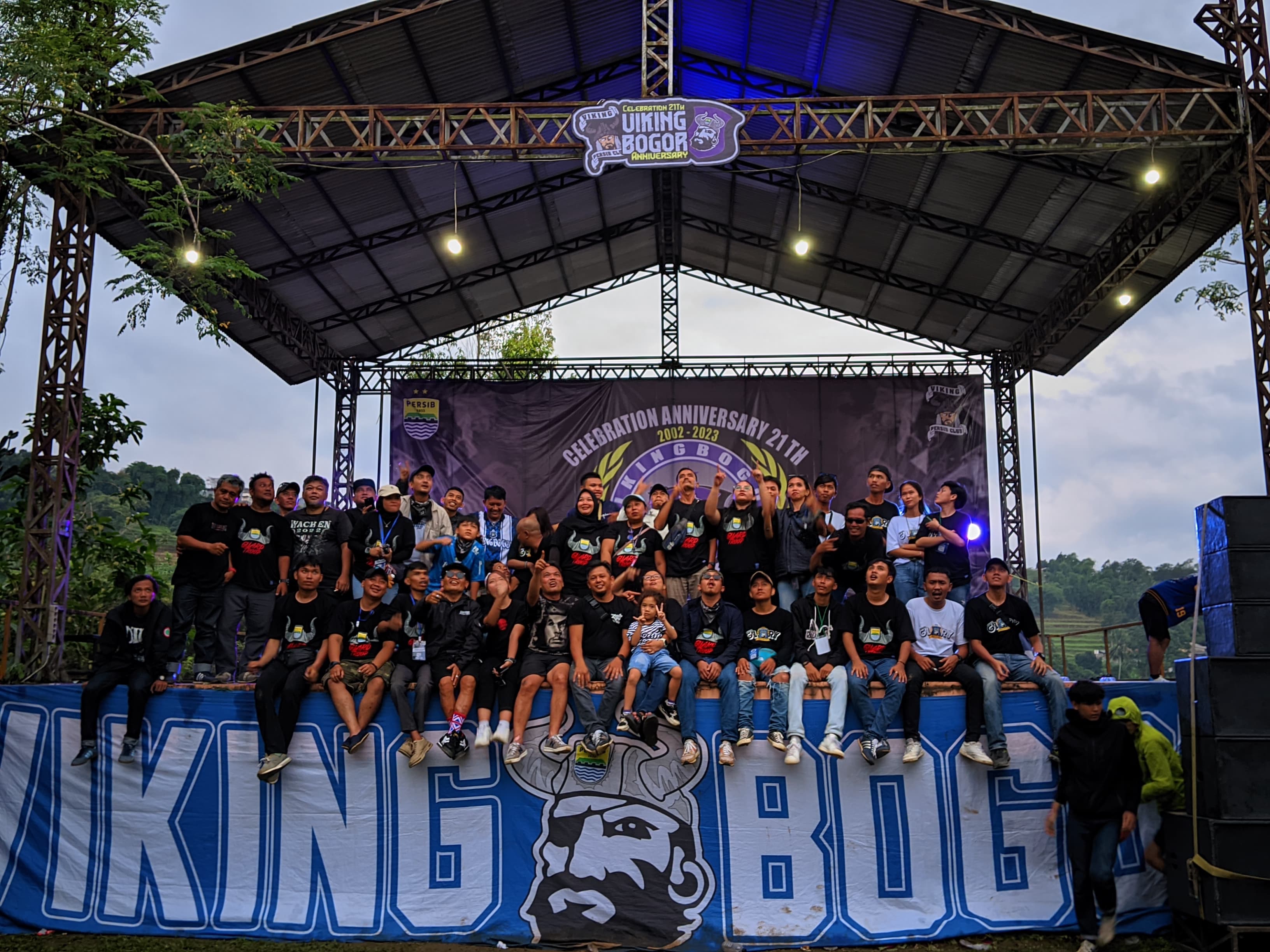 Viking Bogor merayakan HUT mereka yang ke 21 di Megamendung. IST