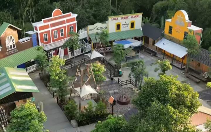 Wisata Alam Oasis Sukabumi.