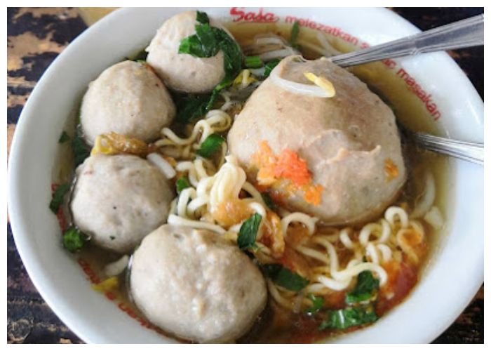 Bakso PMI yang berada di Jl. Abiyasa Raya No.69, Kelurahan Tegal Gundil, Kecamatan Bogor Utara, Kota Bogor, Jawa Barat.