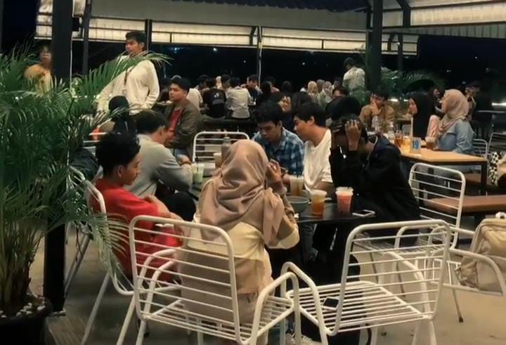 Bento Kopi buka cabang baru di Jalan Lingkar Dramaga, Desa Babakan, Kecamatan Dramaga, Kabupaten Bogor, Jawa Barat.