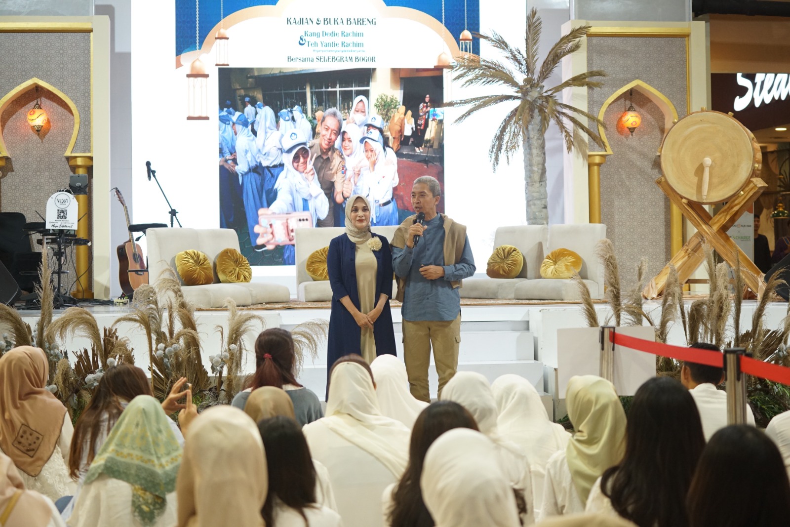 Dedie A Rachim beserta istri Yantie Rachim ikuti kajian Ramadan bersama para influencer dan selebgram di Lantai 3 Mal Botani, Jumat (22/3/2024) sore.
