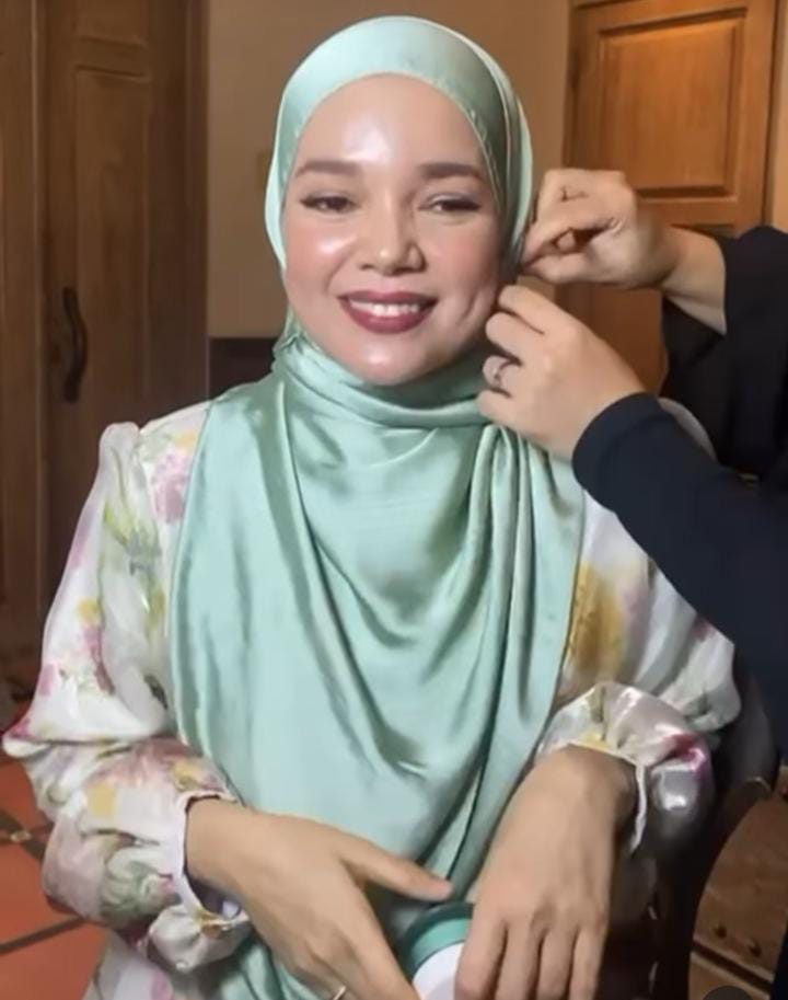 Dewi Sandra