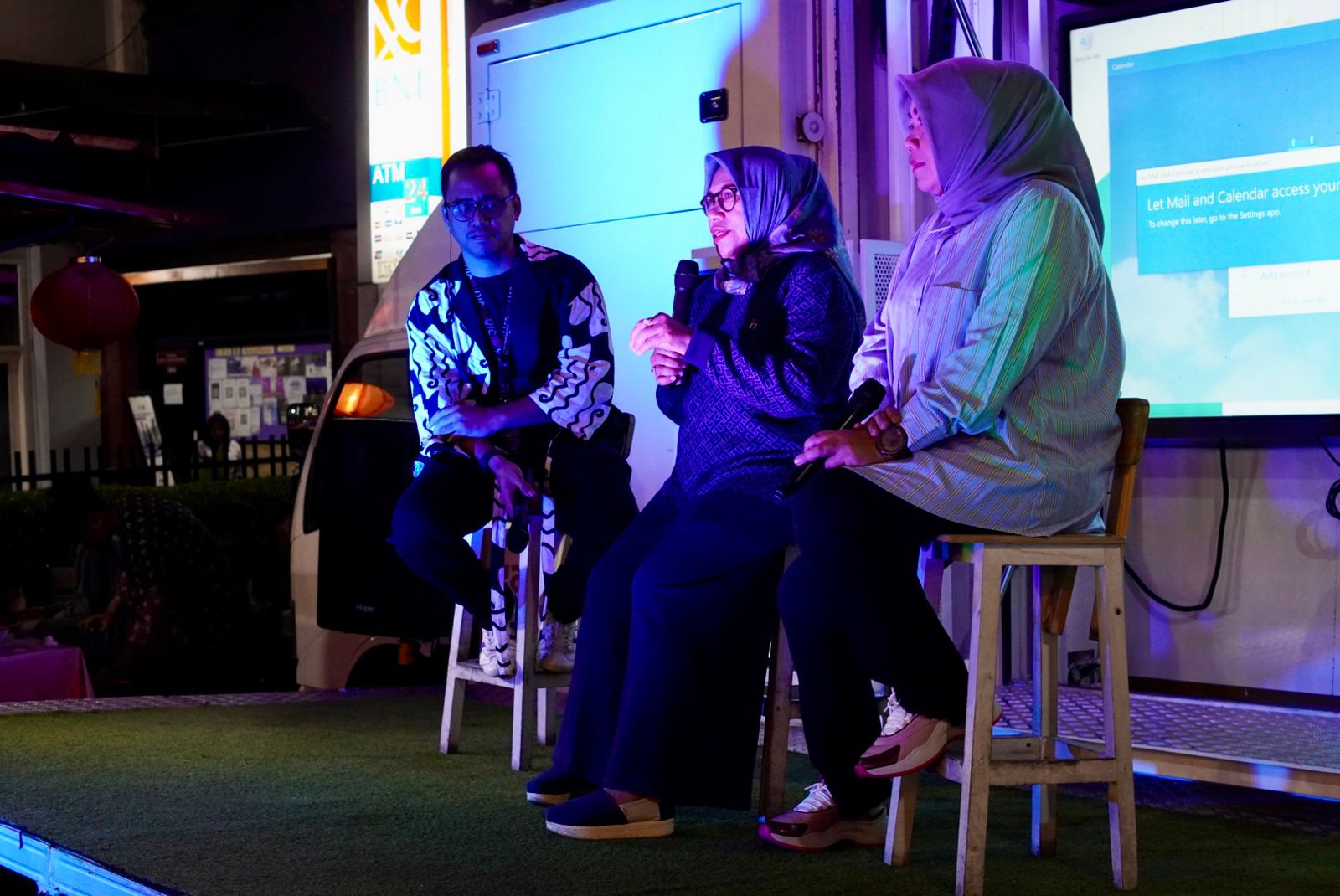 Pemerintah Kota (Pemkot) Bogor berkolaborasi bersama DICIRI Kar.Yakan Truck, menggelar Festival Ekraf Street Talkshow di Sentra Kuliner Rangga Gading, Kawasan Jalan Suryakencana (Surken), Kota Bogor, baru-baru ini.